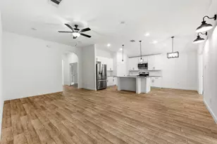 20878 White Oak Ln, Montgomery, TX 77316 - Photo 11