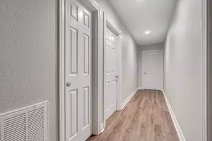 4702 Spring Ln, Baytown, TX 77521 - Photo 29