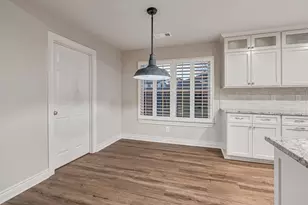 4702 Spring Ln, Baytown, TX 77521 - Photo 9