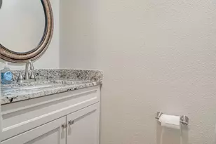 4702 Spring Ln, Baytown, TX 77521 - Photo 11