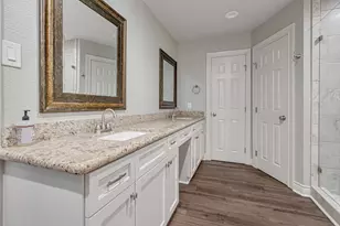 4702 Spring Ln, Baytown, TX 77521 - Photo 27