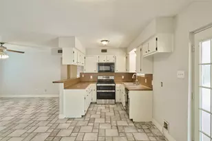 119 Laurie Ln, Willis, TX 77378 - Photo 13