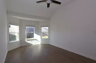 240 Hazy Pnes Ln, Willis, TX 77378 - Photo 7