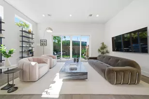 1529 Laird St, Houston, TX 77008 - Photo 5