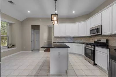 314 Diamond Bay Drive, Dickinson, TX 77539 - Photo 9