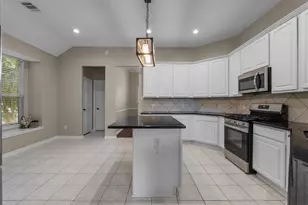 314 Diamond Bay Dr, Dickinson, TX 77539 - Photo 9