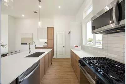 1719 Mary Street, Houston, TX 77026 - Photo 13