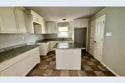 5440 Margo Lane, Beaumont, TX 77708 - Photo 7