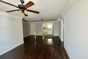 5440 Margo Ln, Beaumont, TX 77708 - Photo 5