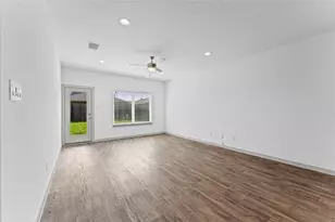 12503 Newport Arch Ln, Houston, TX 77047 - Photo 13