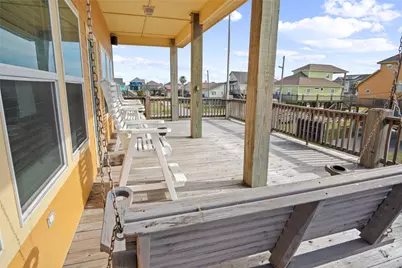 1343 Sunrise, Crystal Beach, TX 77650 - Photo 13