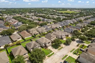 8723 Summerset Meadow Ct, Houston, TX 77075 - Photo 35