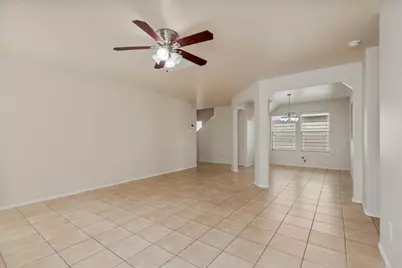 8723 Summerset Meadow Court, Houston, TX 77075 - Photo 7