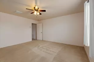 8723 Summerset Meadow Ct, Houston, TX 77075 - Photo 17