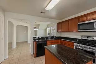 8723 Summerset Meadow Ct, Houston, TX 77075 - Photo 9