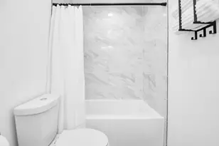 5125 Chennault St, Houston, TX 77033 - Photo 15