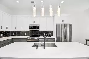 5125 Chennault St, Houston, TX 77033 - Photo 3