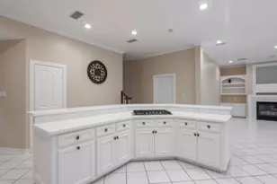 94 E Fairbranch Cir, The Woodlands, TX 77382 - Photo 13