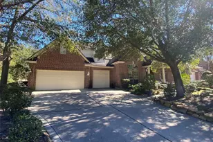 94 E Fairbranch Cir, The Woodlands, TX 77382 - Photo 1