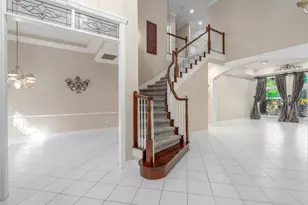 94 E Fairbranch Cir, The Woodlands, TX 77382 - Photo 5