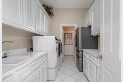 94 E Fairbranch Circle, The Woodlands, TX 77382 - Photo 17