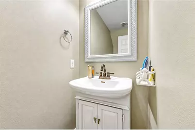 16831 Basewood Court, Sugar Land, TX 77498 - Photo 23