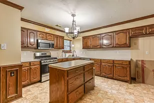 7003 Amie Ln, Pearland, TX 77584 - Photo 11