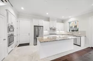 25233 Liberty Mill Dr, Spring, TX 77380 - Photo 9