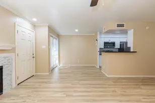 14600 Fonmeadow Dr, Houston, TX 77035 - Photo 15
