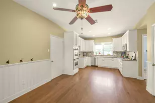 10402 Wagon Trail Rd, Houston, TX 77064 - Photo 15