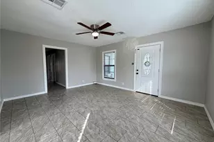 1214 W 5th St, Freeport, TX 77541 - Photo 5