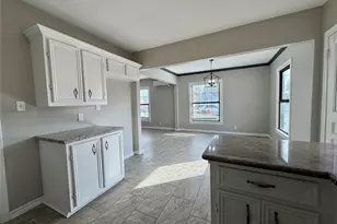 1214 W 5th St, Freeport, TX 77541 - Photo 13