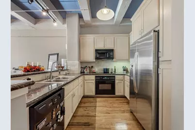 1120 Texas Street #4B, Houston, TX 77002 - Photo 9