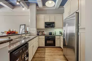 1120 Texas St, Houston, TX 77002 - Photo 9