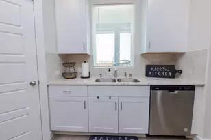 3814 Singing Coast Path, Houston, TX 77082 - Photo 5