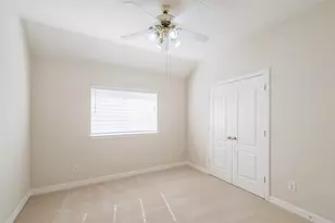 5911 Brook Bend Dr, Sugar Land, TX 77479 - Photo 35