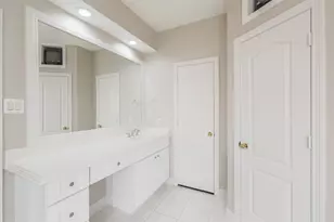 5911 Brook Bend Dr, Sugar Land, TX 77479 - Photo 29