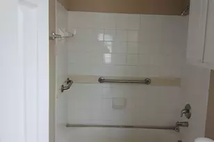 12906 Regalshire Ct, Houston, TX 77047 - Photo 5