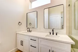 1211 Dewalt St, Houston, TX 77088 - Photo 13
