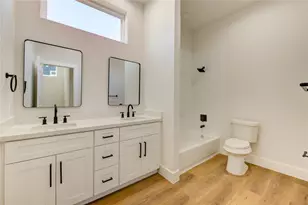 1211 Dewalt St, Houston, TX 77088 - Photo 19