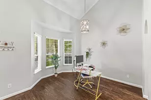 2701 Shallow Falls Ct, Pearland, TX 77584 - Photo 3