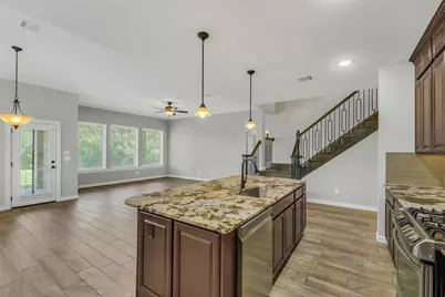 100 Castlegate Lane, Houston, TX 77065 - Photo 9