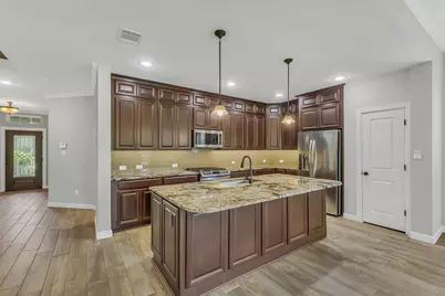 100 Castlegate Lane, Houston, TX 77065 - Photo 5