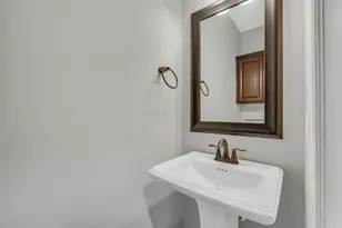 100 Castlegate Ln, Houston, TX 77065 - Photo 15