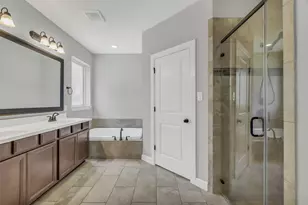 100 Castlegate Ln, Houston, TX 77065 - Photo 19