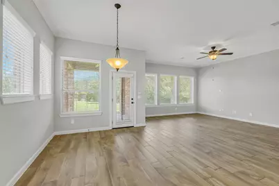 100 Castlegate Lane, Houston, TX 77065 - Photo 13
