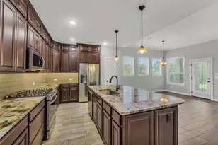 100 Castlegate Ln, Houston, TX 77065 - Photo 7