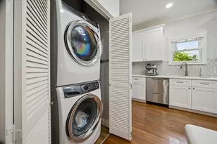 412 W 22nd St, Houston, TX 77008 - Photo 9