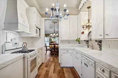 7525 Del Monte Drive, Houston, TX 77063 - Photo 11