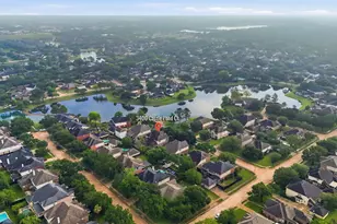 3406 Castle Pond Ct, Pearland, TX 77584 - Photo 45
